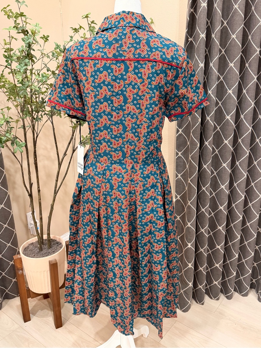 UNIQUE VINTAGE Teal Paisley Retro Fit & Flare Midi Dress, Size Large - Picture 6 of 7